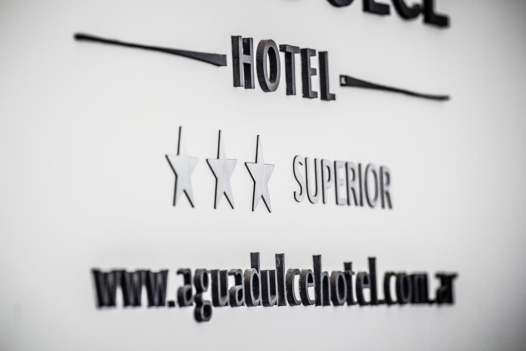 טנדיל Agua Dulce Hotel מראה חיצוני תמונה